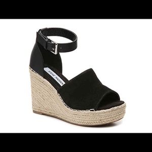 Steve Madden Black Jaylen Wedges